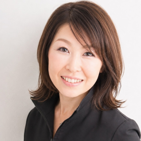 Warm Beauty 村岡 利枝
